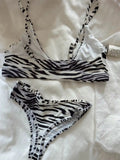 KYLETHOMASW  -  Tiger Striped Bra Set Woman Deep V-neck Adjusted-strap Seamless Bras+Low Waist Panties Casual High Elasticity Lingerie Sets New