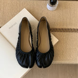 KYLETHOMASW  -  Retro Women Flat Shoes Fashion Pleated Split Toe Shallow Slip On Boat Shoes Soft Flat Heel Dress Single Shoes