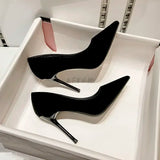 KYLETHOMASW  - Kiana Pointed Toe Pumps