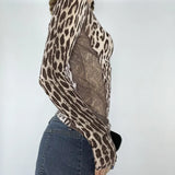 KYLETHOMASW  -  European and American sexy leopard print trend slim fit base T-shirt with personalized lace side panel design, slimming top