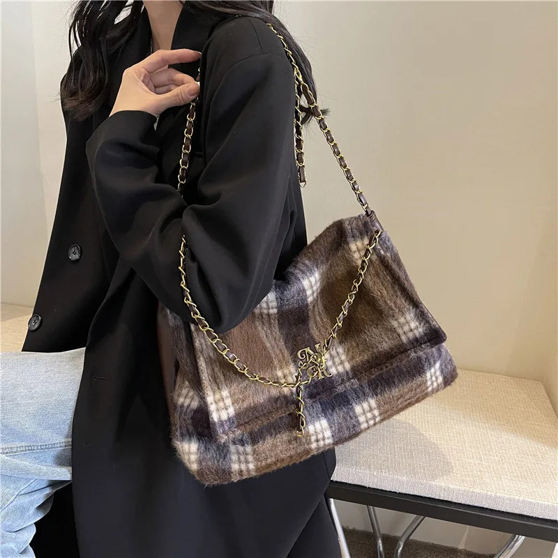 Kylethomasw 2024 Spring Fashion Woolen Plaid Large Capacity Tote Bag Korean Vintage Y2k High Street Trendy Women Shoulder Bag Designer Bag