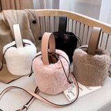 Faux Fur Women's Bag Bucket Shape Fur Bag Plush Winter Large Capacity Warm Handbag Fashion String Women's Shoulder Bag Z281