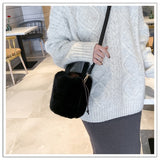 Faux Fur Women's Bag Bucket Shape Fur Bag Plush Winter Large Capacity Warm Handbag Fashion String Women's Shoulder Bag Z281