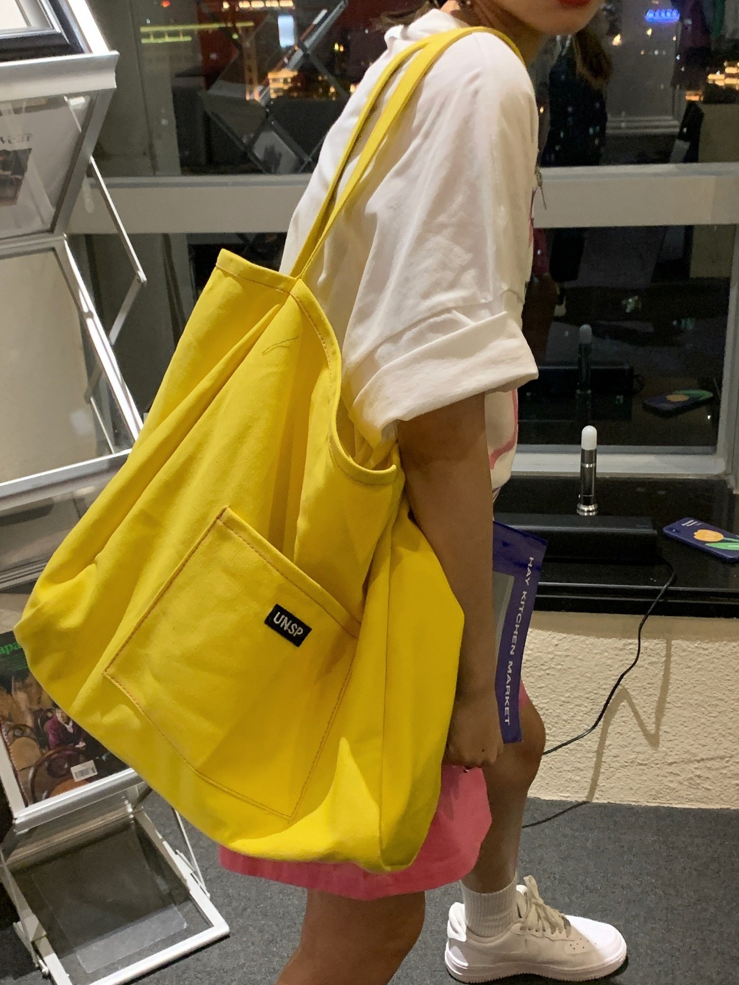 Kylethomasw New Women Pink Canvas Bag Large Capacity Travel Shoulder Bag Art Handbag Simple and Fashionable Street Girls Big bag