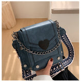 Women Messenger Bag Wide Shoulder Strap Chain Design Fashion Shoulder Square Flap Bag Crossbody Bags for Women Heart