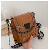 Women Messenger Bag Wide Shoulder Strap Chain Design Fashion Shoulder Square Flap Bag Crossbody Bags for Women Heart